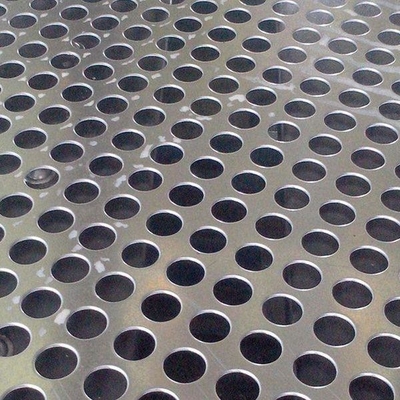 ورق فولادی ضد زنگ سوراخ دار 0.4mm 0.5mm 0.6mm صفحه فلزی تزئینی پانل