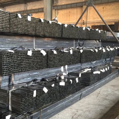 40x40 12m لوله گالوانیزه مربع مشکی فولادی Q215 بخش توخالی