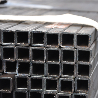 ASTM OD 600mm جعبه فولاد سیاه بخش 5.8m لوله مربع گالوانیزه