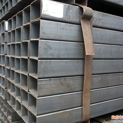 ASTM OD 600mm جعبه فولاد سیاه بخش 5.8m لوله مربع گالوانیزه